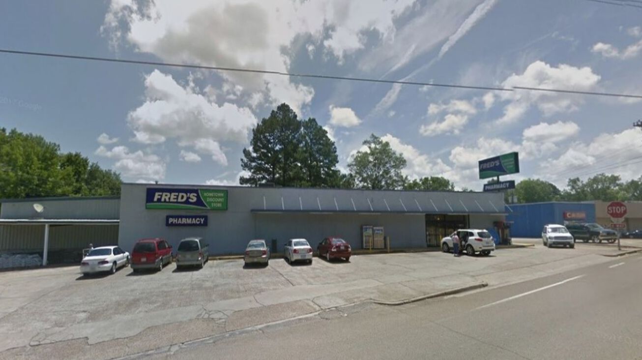 1960 Veterans Memorial Blvd S, Eupora, MS 39744