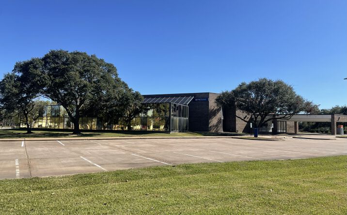 Pictures of Land, Office, Retail property located at 301 This Way, Lake Jackson, TX 77566 for sales - image #1