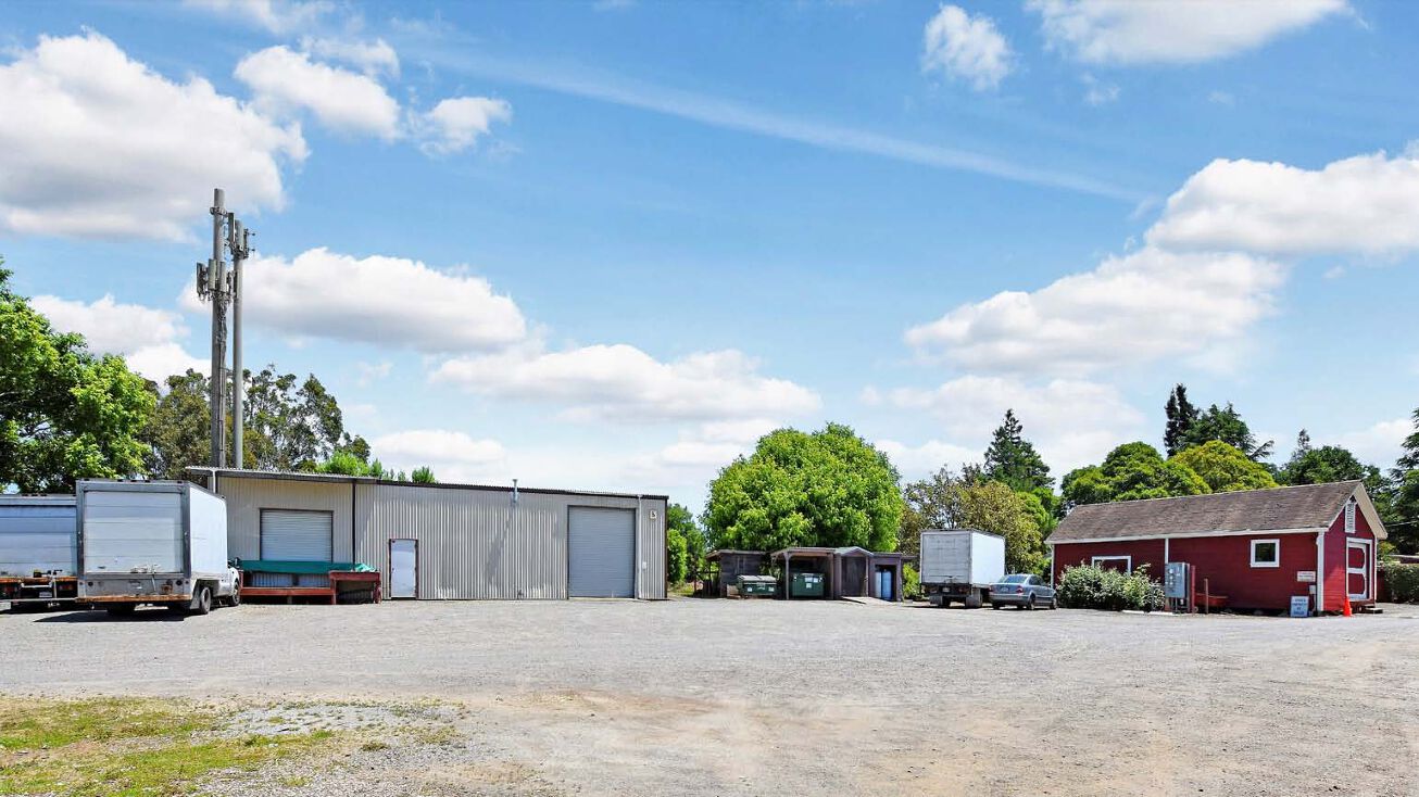 3820 Bodega Ave, Petaluma, CA 94952