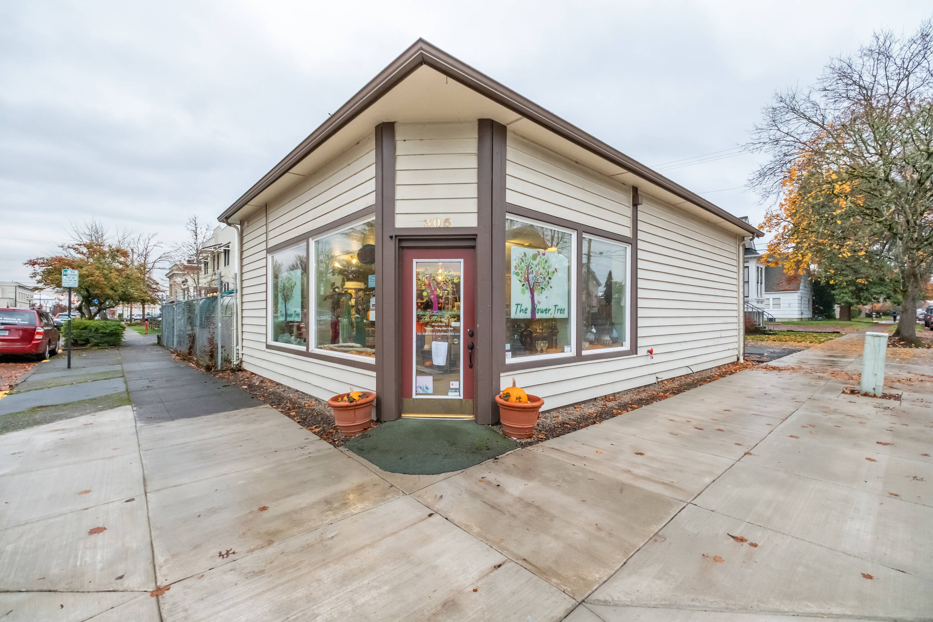 305 SW Washington St, Albany, OR 97321