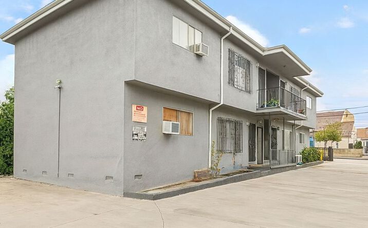 Pictures of Multifamily property located at 2710 queen st, los angeles, CA 90039 for sales - image #1