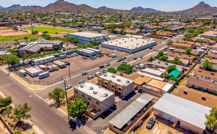 Pictures of Multifamily property located at E Beck Ln, Phoenix, AZ 85032 for sales - image #1