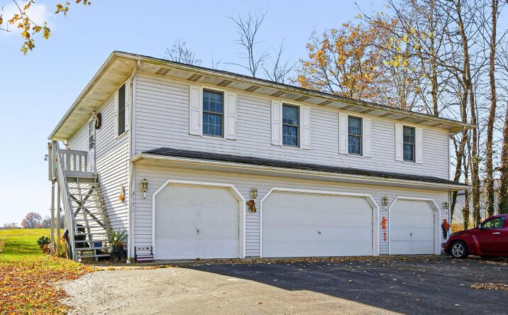 Pictures of Multifamily property located at 3163-3171 S Bank Road NE, Millersport, OH 43046 for sales - image #1