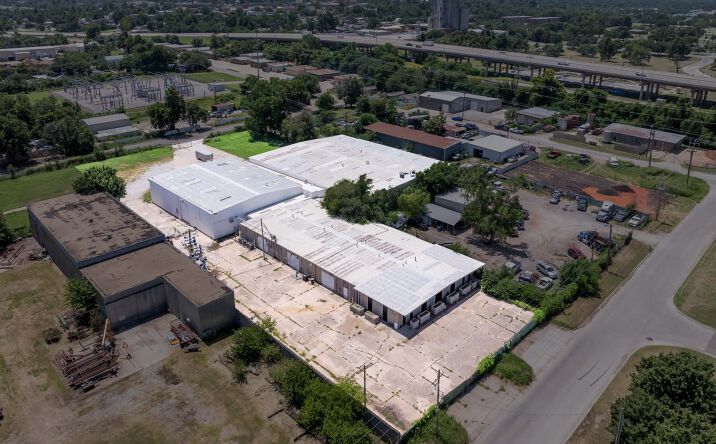 Pictures of Industrial property located at 30 SE 17th St, Oklahoma City, OK 73109 for sales - image #1