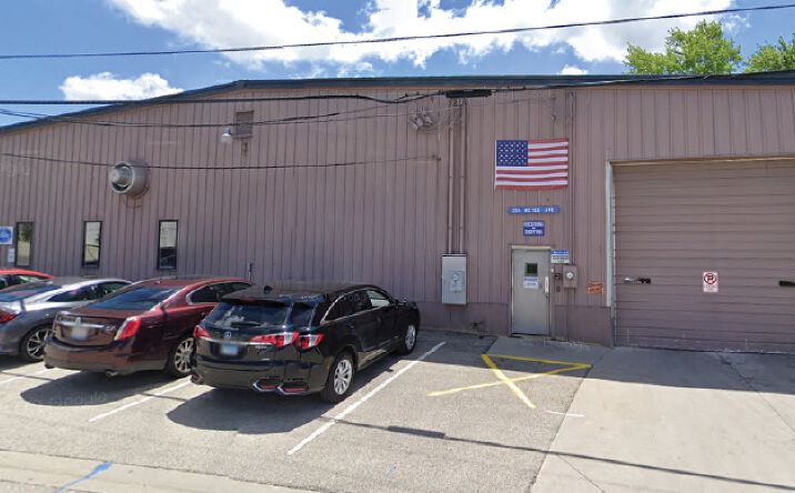 Pictures of Industrial property located at 255 Keyes Ave, Hampshire, IL 60140 for sales - image #1