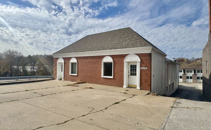 Pictures of Office property located at 2903 Saint Marys Avenue, Hannibal, MO 63401 for sales - image #1