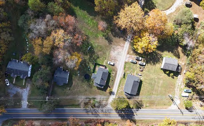 Pictures of Multifamily property located at 13065 W Patrick Henry Rd, Ashland, VA 23005 for sales - image #1