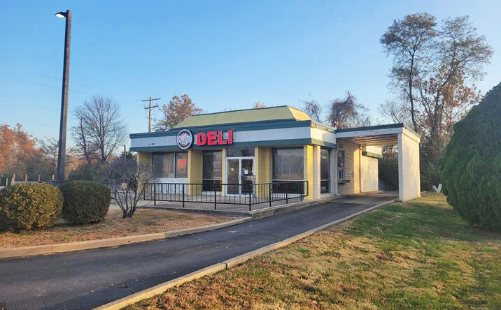 Pictures of Retail property located at 1140 South Illinois St, Belleville, IL 62220 for sales - image #1