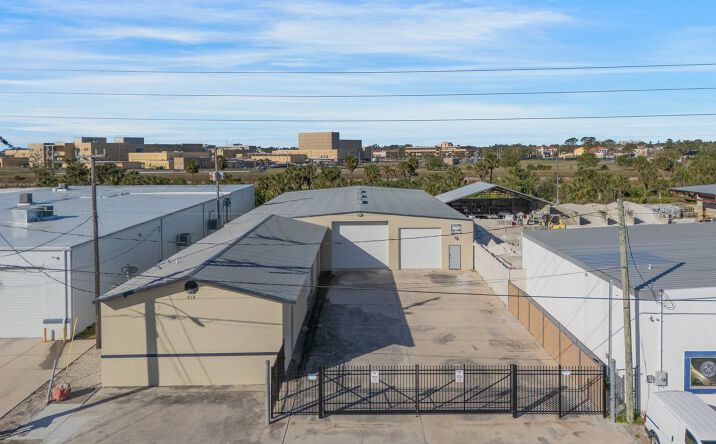 Pictures of Industrial property located at 218 Seaboard Ave, Venice, FL 34285 for sales - image #1