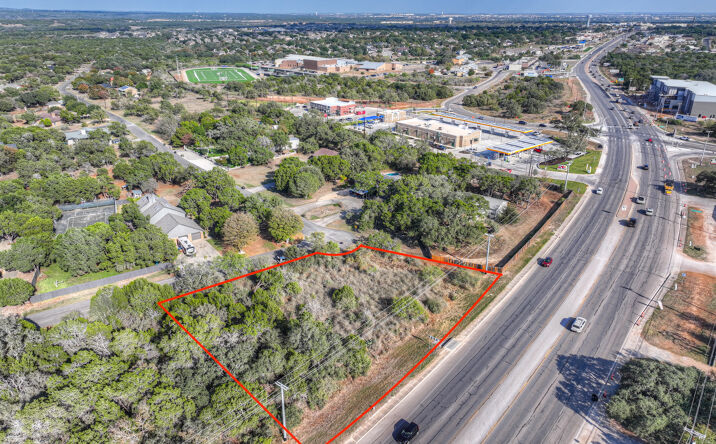 Pictures of Land property located at 2415 Woodlane Dr., New Braunfels, TX 78132 for sales - image #1