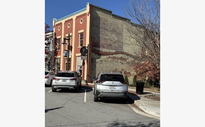Pictures of Office, Retail property located at 5504 Main St, Flowery Branch, GA 30542 for sales - image #1