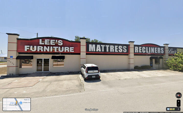 Pictures of Retail property located at 32379 Broadway St, Sebring, FL 33870 for sales - image #1