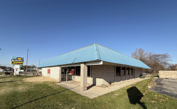 Pictures of Retail property located at 217 28th St SE, Grand Rapids, MI 49548 for sales - image #1