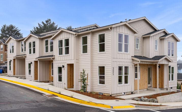 Pictures of Multifamily property located at 305 SE Jetty Ave, Lincoln City, OR 97367 for sales - image #1