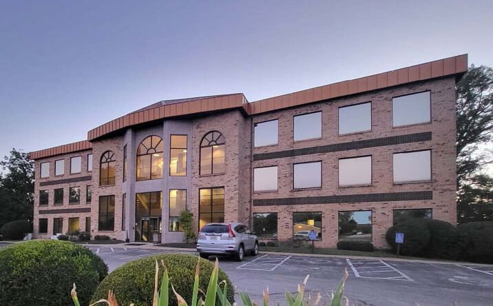 Pictures of Office property located at 1000 Edgewater Point Dr, Lake Saint Louis, MO 63367 for sales - image #1