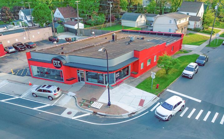 Pictures of Retail property located at 23365 Woodward Ave, Ferndale, MI 48220 for sales - image #1