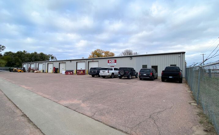 Pictures of Industrial property located at 1207 W Delaware St, Sioux Falls, SD 57104 for sales - image #1