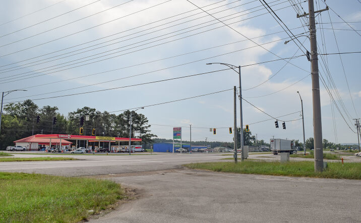 Pictures of Land property located at Wilson Mann and Hwy 431 South, Owens Cross Roads, AL 35763 for sales - image #1