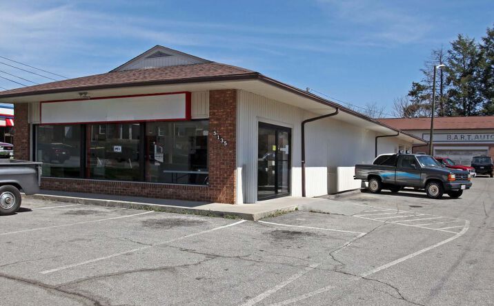 Pictures of Retail property located at 5135 Williamson Rd, Roanoke, VA 24012 for sales - image #1