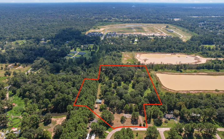 Pictures of Land, Multifamily property located at 26092 Deerbrook Dr, Splendora, TX 77372 for sales - image #1