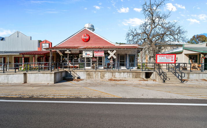 Pictures of Office, Retail property located at 55 FM 1514, Coldspring, TX NULL for sales - image #1