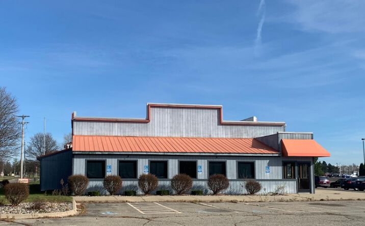 Pictures of Retail property located at 172 E Edgewood Blvd, Lansing, MI 48911 for sales - image #1