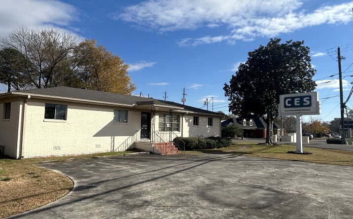 Pictures of Office property located at 1401 Thompson Cir, Gardendale, AL 35071 for sales - image #1