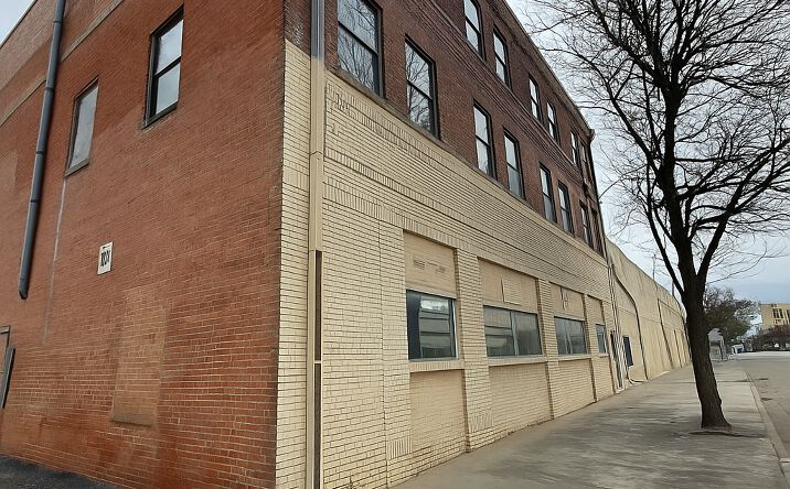 Pictures of Industrial property located at 101, 105, 109, 115, 117 S Fillmore, Amarillo, TX 79101 for sales - image #1