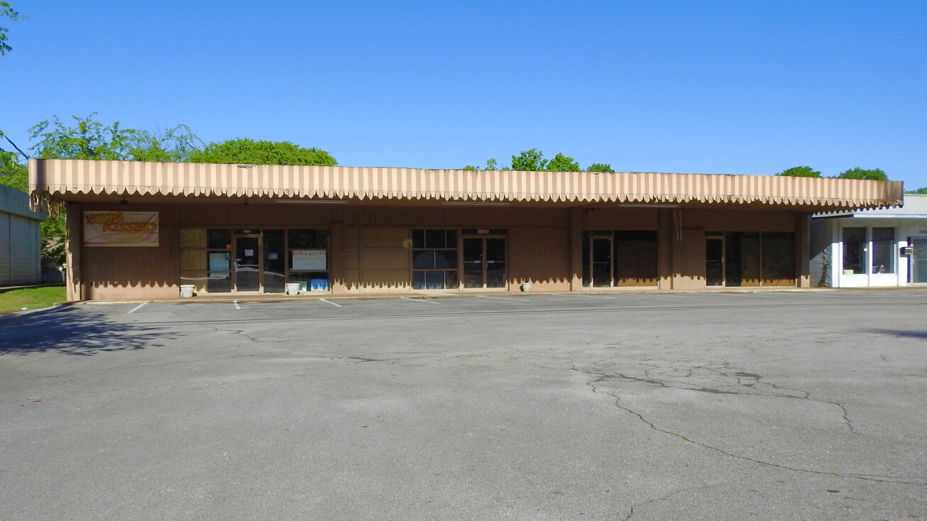 8210 Bailey Cove Road, Huntsville, AL 35802