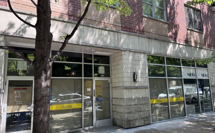 Pictures of Retail property located at 869 N. Larrabee St, Chicago, IL 60610 for sales - image #1