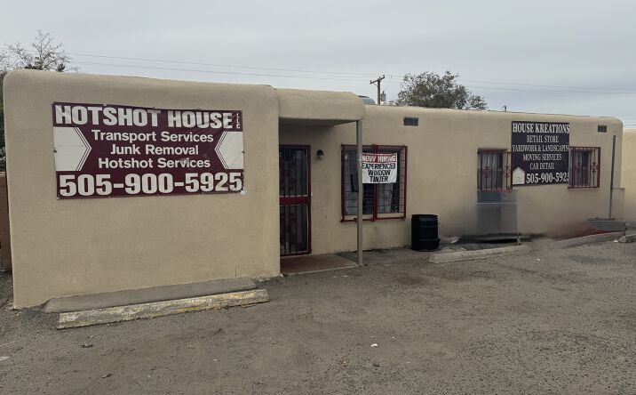 Pictures of Retail property located at 2833 San Mateo Blvd, Albuquerque, NM 87110 for sales - image #1