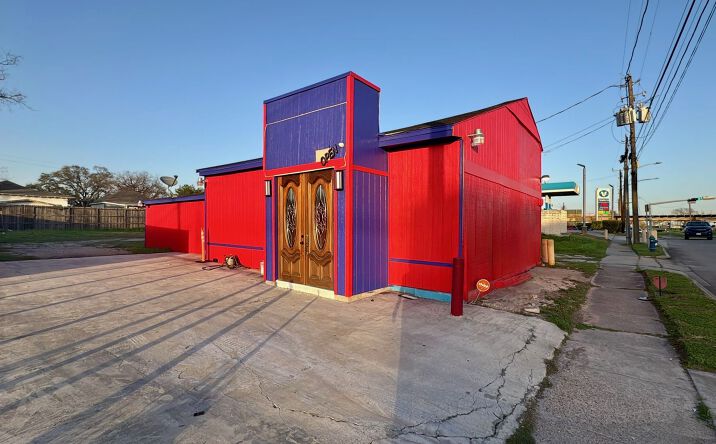 Pictures of Retail property located at 8031 Harrisburg Blvd, Houston, TX 77012 for sales - image #1