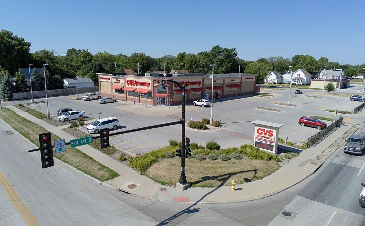 Pictures of Retail property located at 2029 5th Ave S, Fort Dodge, IA 50501 for sales - image #1