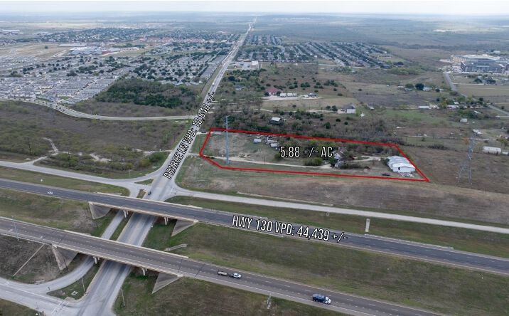 Pictures of Land property located at 11709 Pearce Ln, Del Valle, TX 78617 for sales - image #1