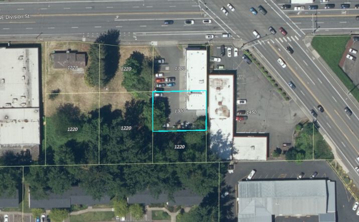 Pictures of Retail, Industrial, Special Purpose property located at 1300 NE Division St., Gresham, OR 97303 for sales - image #1