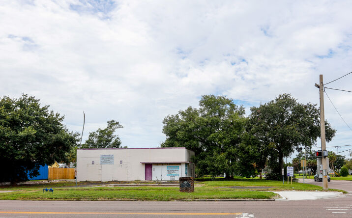 Pictures of Industrial property located at 1246 16th St N, St. Petersburg, FL 33705 for sales - image #1