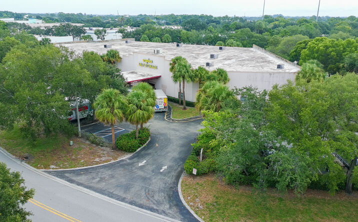 Pictures of Industrial property located at 1125 Jupiter Park Dr, Jupiter, FL 33458 for sales - image #1