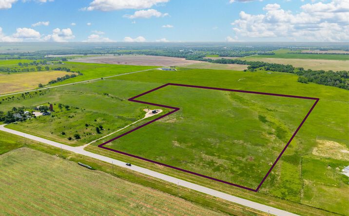 Pictures of Land property located at 391st & 15th, Cheney, KS 67025 for sales - image #1