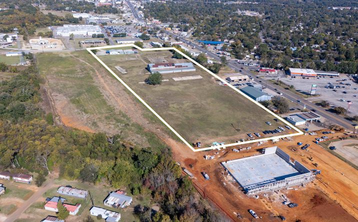 Pictures of Land property located at 1599 S. Jackson St, Jacksonville, TX 75766 for sales - image #1