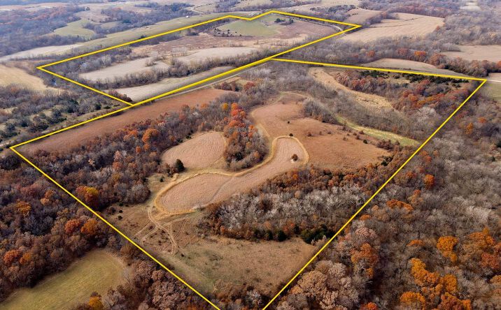 Pictures of Land property located at 31914 165th St, Floris, IA 52560 for sales - image #1