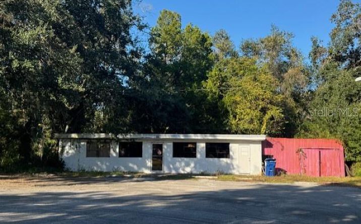 Pictures of Retail property located at 11542 S Us Highway 301, WEBSTER, FL 33597 for sales - image #1