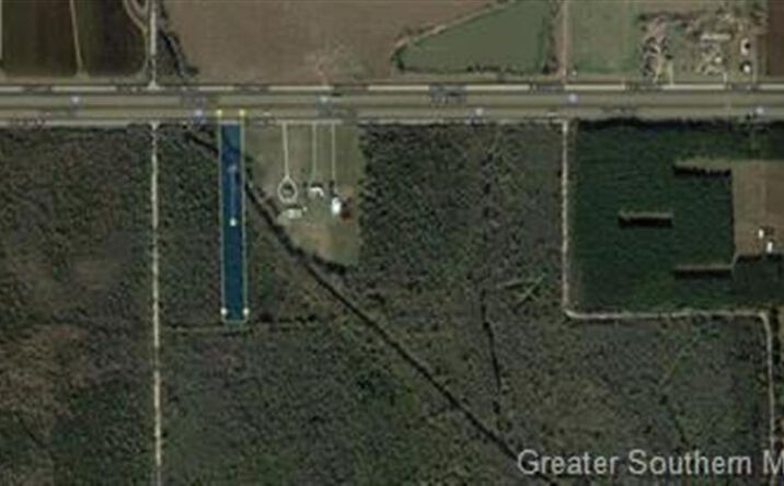 Pictures of Land property located at I-10 Service Road, Welsh, LA 70591 for sales - image #1