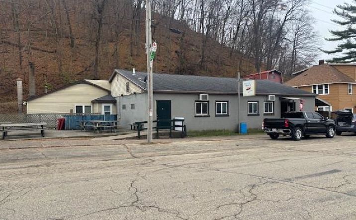 Pictures of Retail property located at 13243 Main, Glen Haven, WI 53810 for sales - image #1