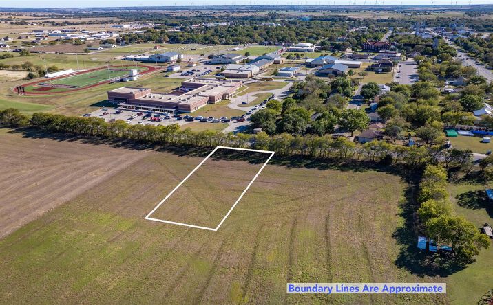 Pictures of Land property located at TBD 9th St, Muenster, TX 76252 for sales - image #1