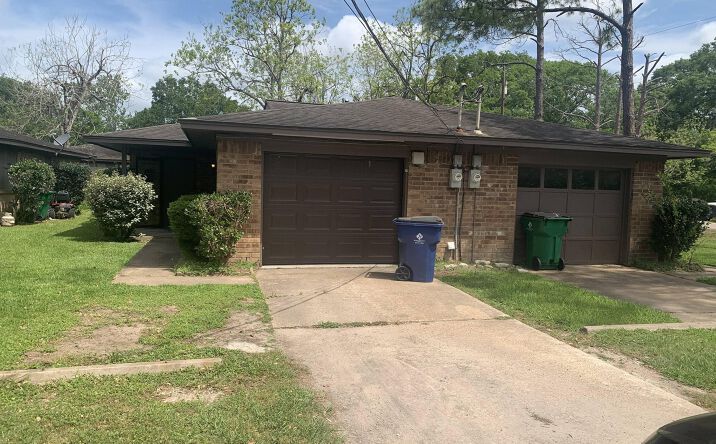 Pictures of Multifamily property located at 717-719 Cincinnati St, Angleton, TX 77515 for sales - image #1