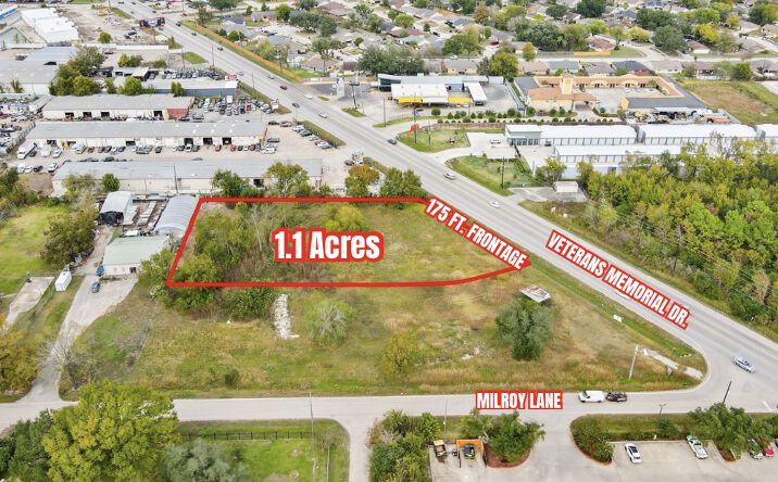 Pictures of Land property located at 11711 Veterans Memorial Dr, Houston, TX 77067 for sales - image #1