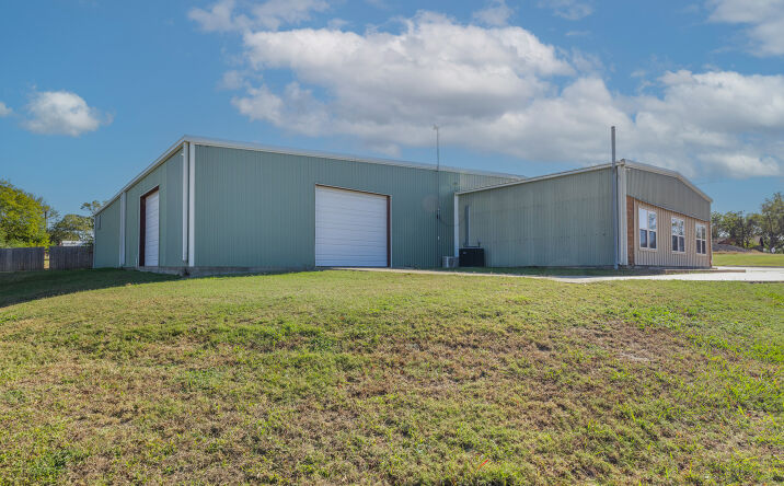 Pictures of Industrial, Mixed Use, Office property located at 406 N Gray St, Caldwell, TX 77836 for sales - image #1