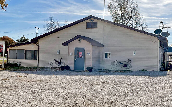 Pictures of Retail property located at 109 South Maple St, Mulberry Grove, IL 62262 for sales - image #1