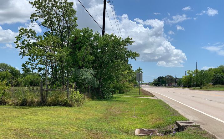Pictures of Land property located at 11550 FM1764, Santa Fe, TX 77510 for sales - image #1