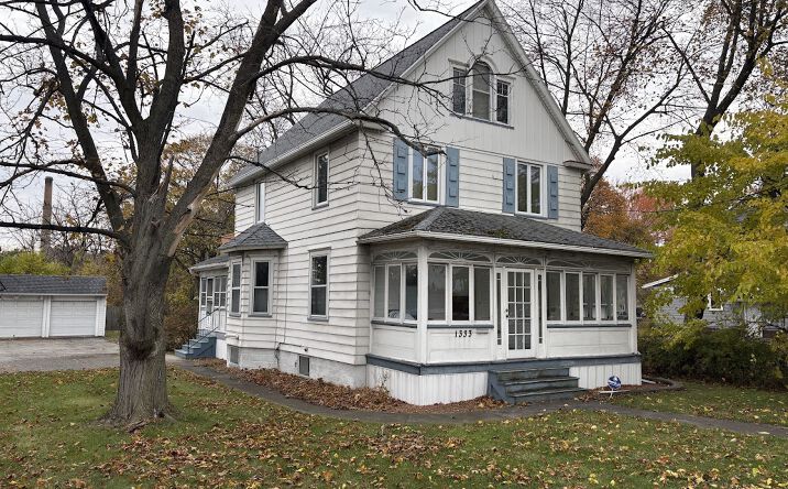 Pictures of Hospitality, Mixed Use, Office, Retail property located at 1333 Ridge Rd, Rochester, NY 14621, 1333 W Ridge Rd, Rochester, NY 14615 for sales - image #1